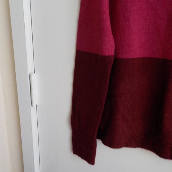 Old Navy Sweater - NWT - Crew Long Sleeve - Purple Stripe - Small (547) - Picture 3 of 6